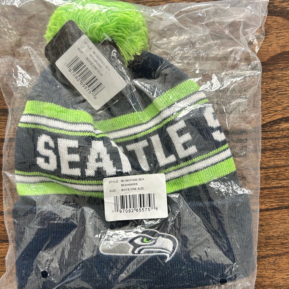 Seattle Seahawks Pom Beanie Hat - Navy & Neon Green